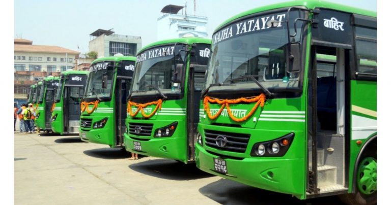 तत्कालै गाडी नचल्ने, यातायात व्यवसायी आफ्नो निर्णयबाट पछि हटे